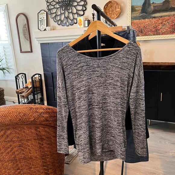 Athleta Top Womens Size XS Gray & Navy Pose Open T Back Draped Sweater Oversized - Picture 16 of 16